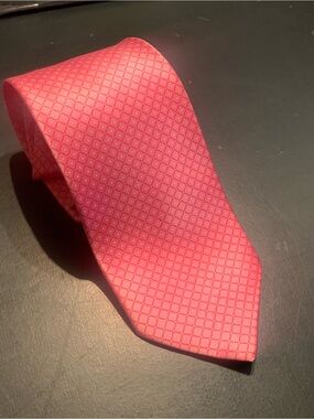 Italo Ferretti Mens Tie Necktie Silk Italy Pink Geometric Diamond Hand Made
